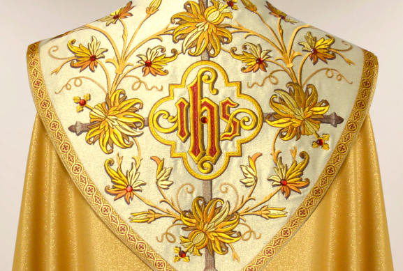 Cuello decorado con bordado litúrgico de la casulla Classico Gold