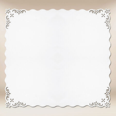 Cubierta bordada blanca 110x110