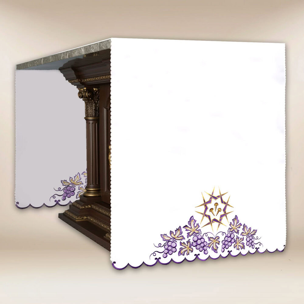 Mantel de altar bordado con cruces