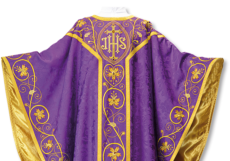 Casulla bordada Massimo Viola con ornamentación litúrgica dorada