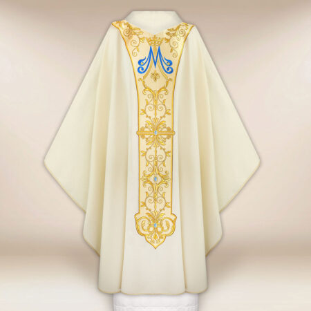 Casulla bordada mariana