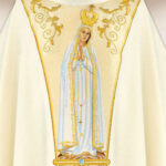 Casula con orphrey bordado Madonna di Fatima