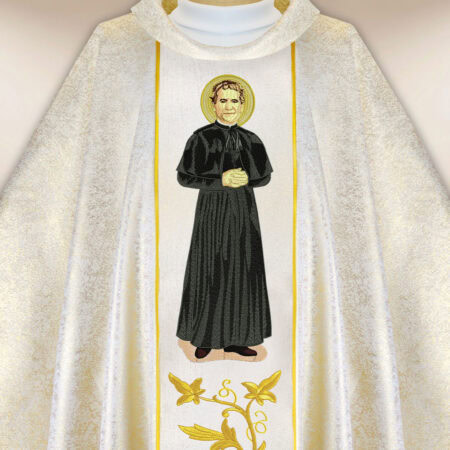 Casulla bordada San Juan Bosco