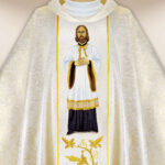 Casulla bordada San Juan de Cantorbery