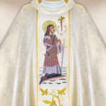 Casulla bordada San Huberto
