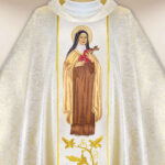 Casulla bordada San Teresa