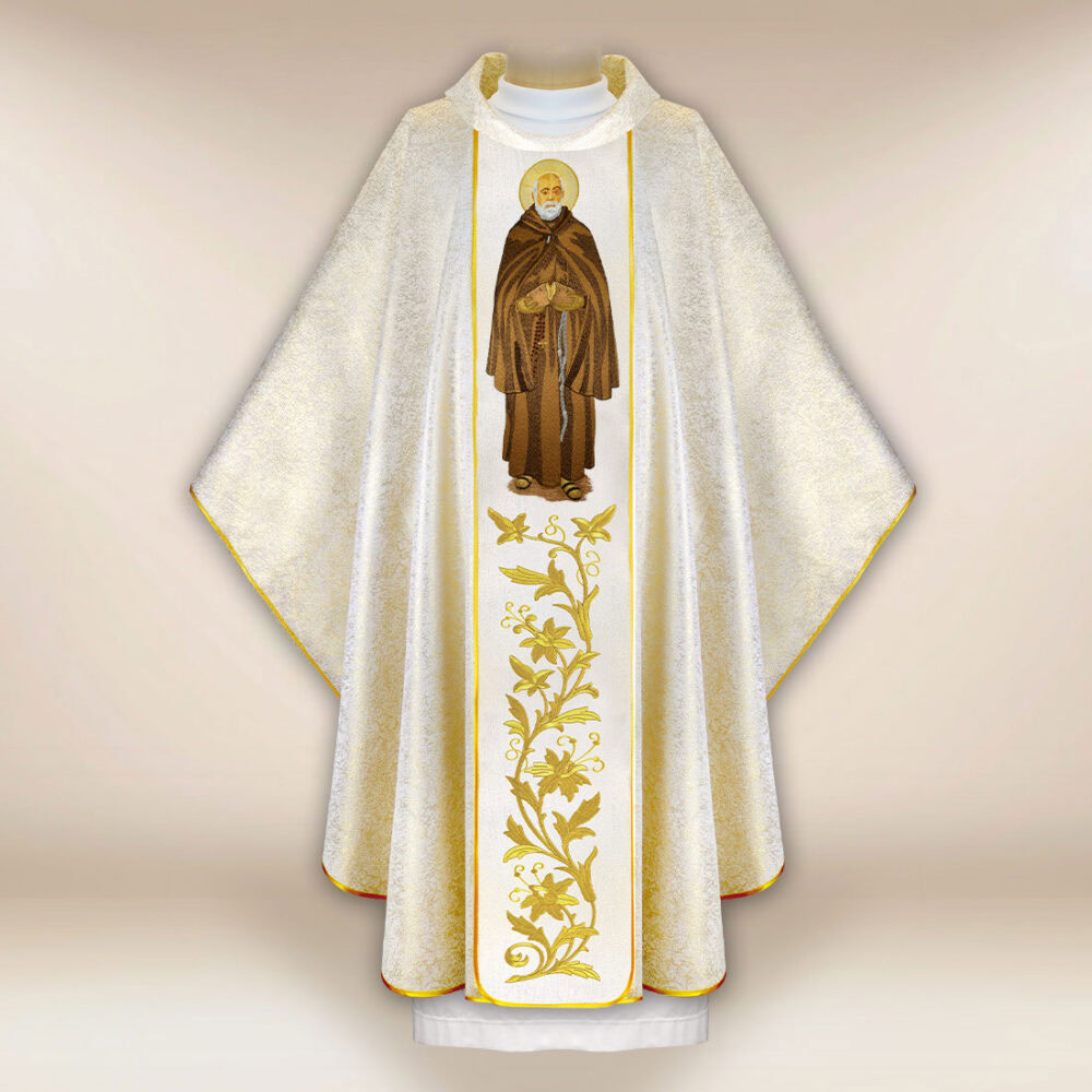 Casulla bordada de San Alberto