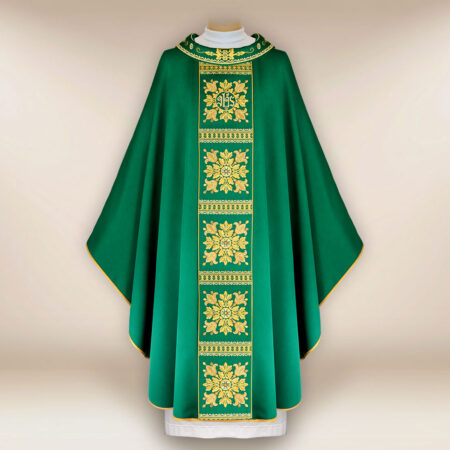 Casulla litúrgica bordada verde