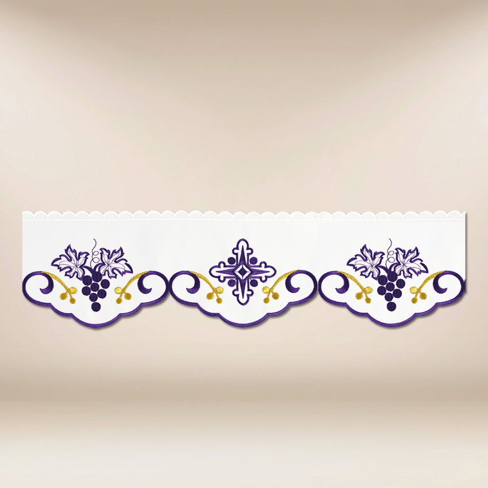 Encaje bordado con bordado morado