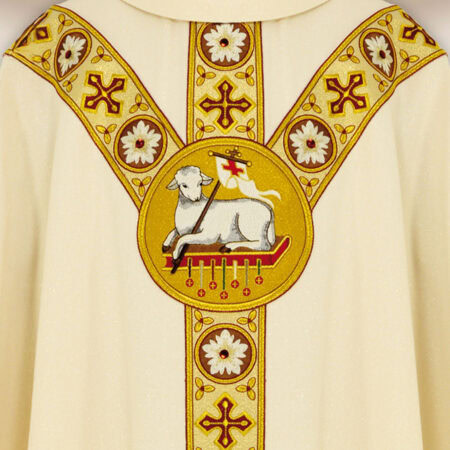Casulla bordada Cordero de Dios