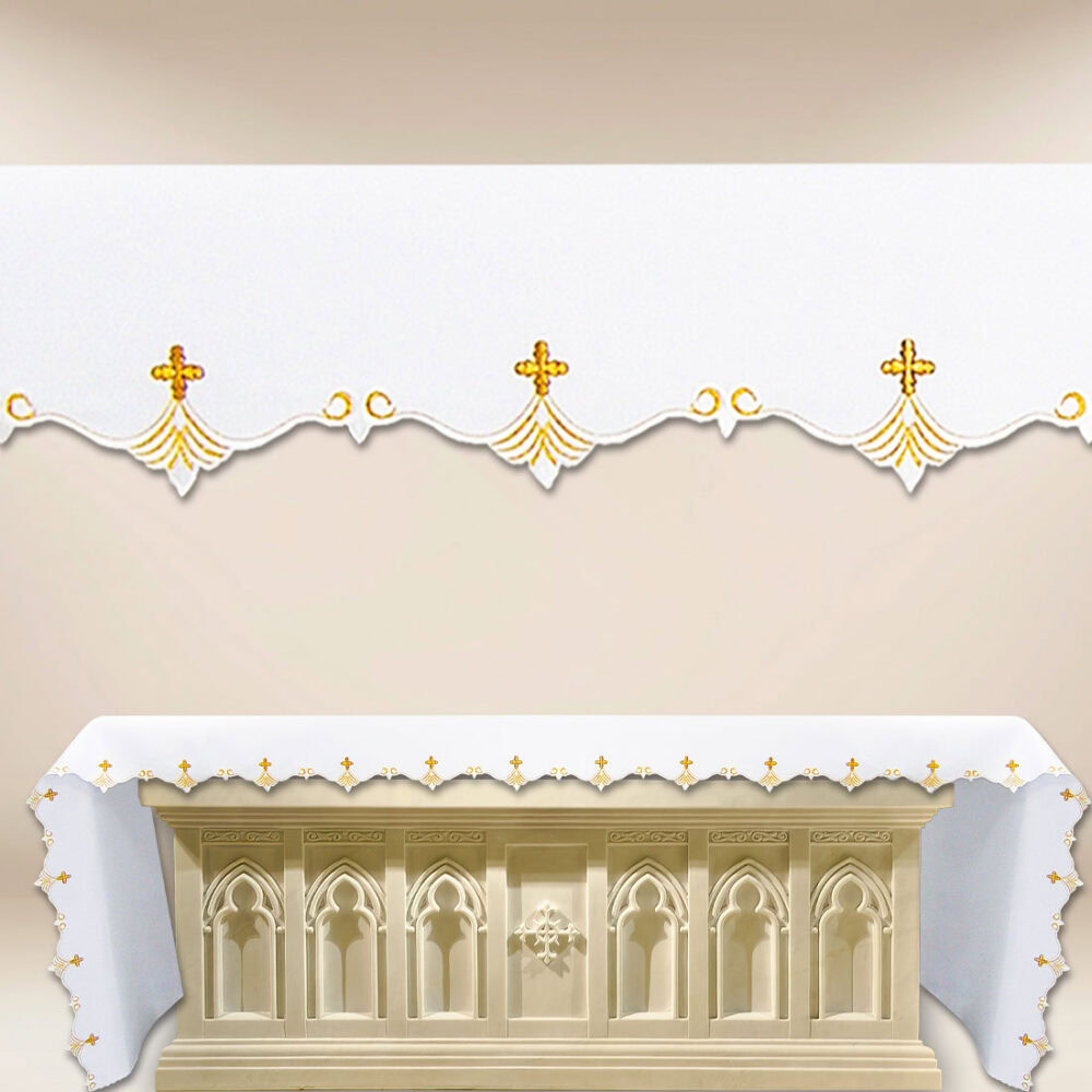 Mantel bordado con hermoso bordado dorado