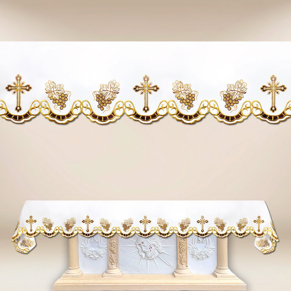 Mantel bordado con bordado dorado