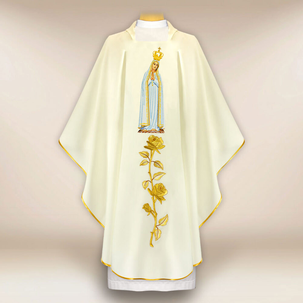 Casulla bordada Madre de Dios de Fátima
