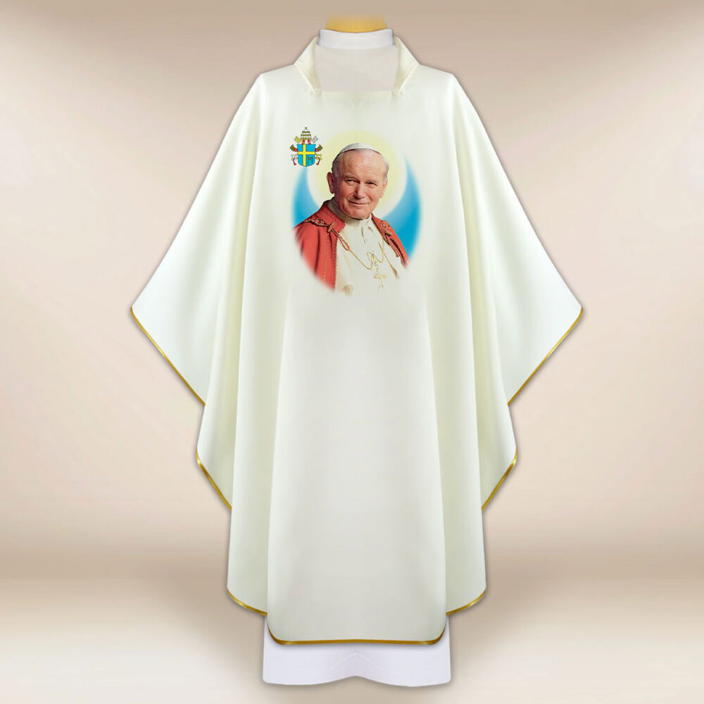 Casulla con imagen de San Juan Pablo II