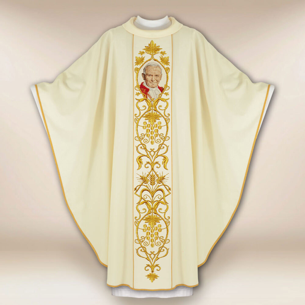 Casulla con imagen bordada Juan Pablo II