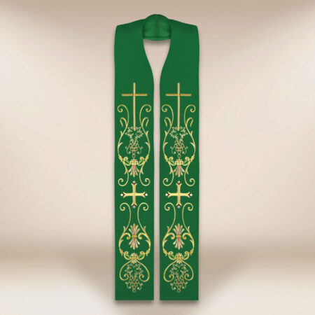 Estola bordada con motivo de la cruz verde