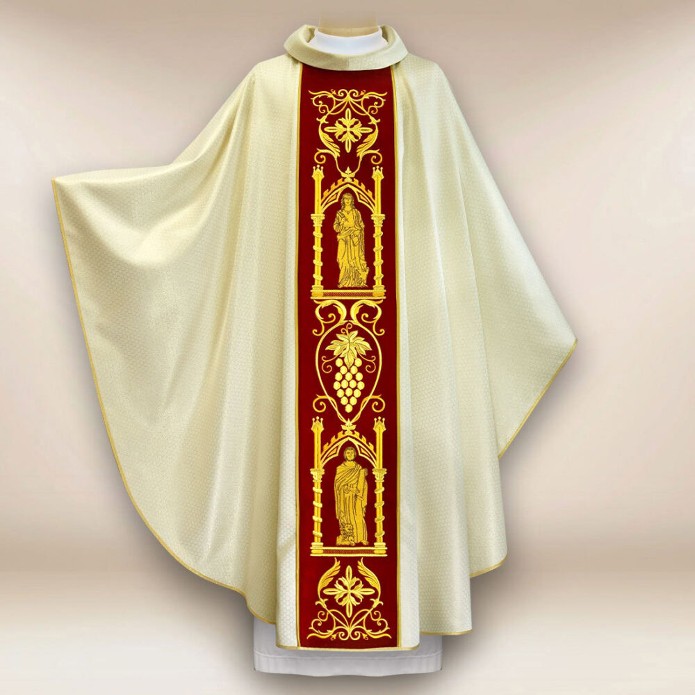 Casulla con franja de terciopelo bordada 4 Evangelistas