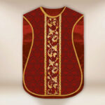 Casulla romana réplica roja IHS