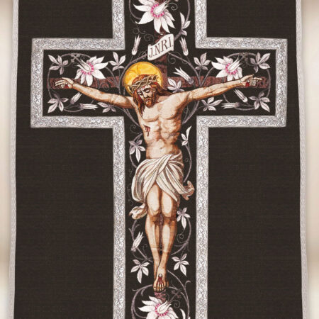 Casulla romana réplica negro Jesús en la Cruz