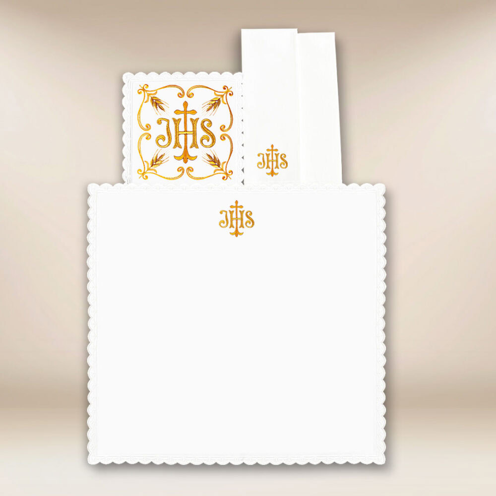 Ropa de altar para el cáliz bordada IHS
