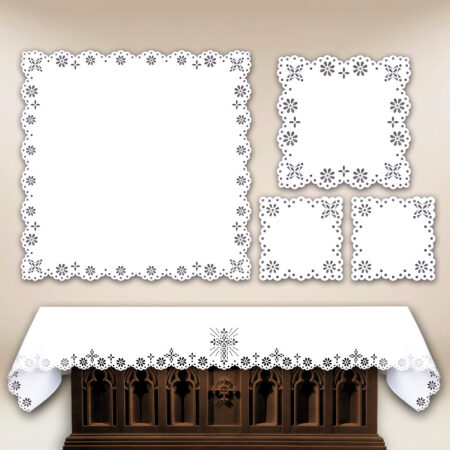 Juego calado para altar
