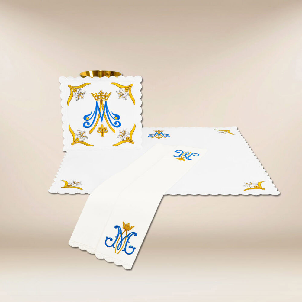 Ropa de altar para el cáliz mariana