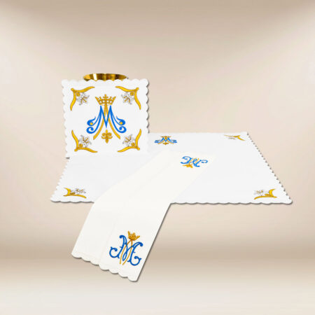 Ropa de altar para el cáliz mariana