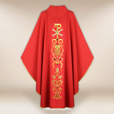 Casulla litúrgica con motivo PX en rojo